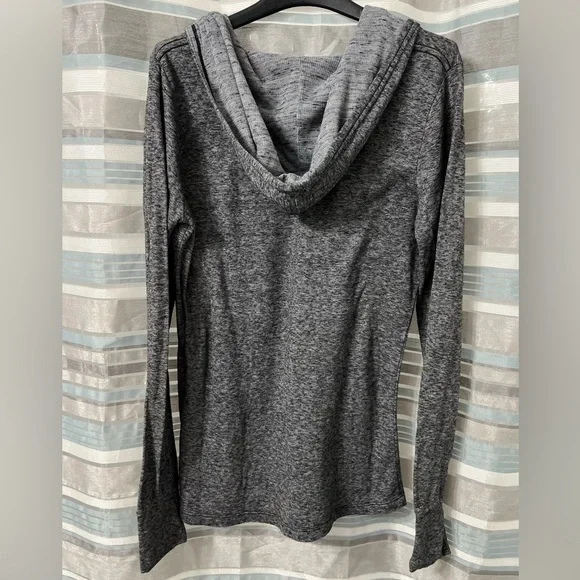 Las Vegas Raiders Long Sleeve Hooded Shirt - Picture 2 of 4